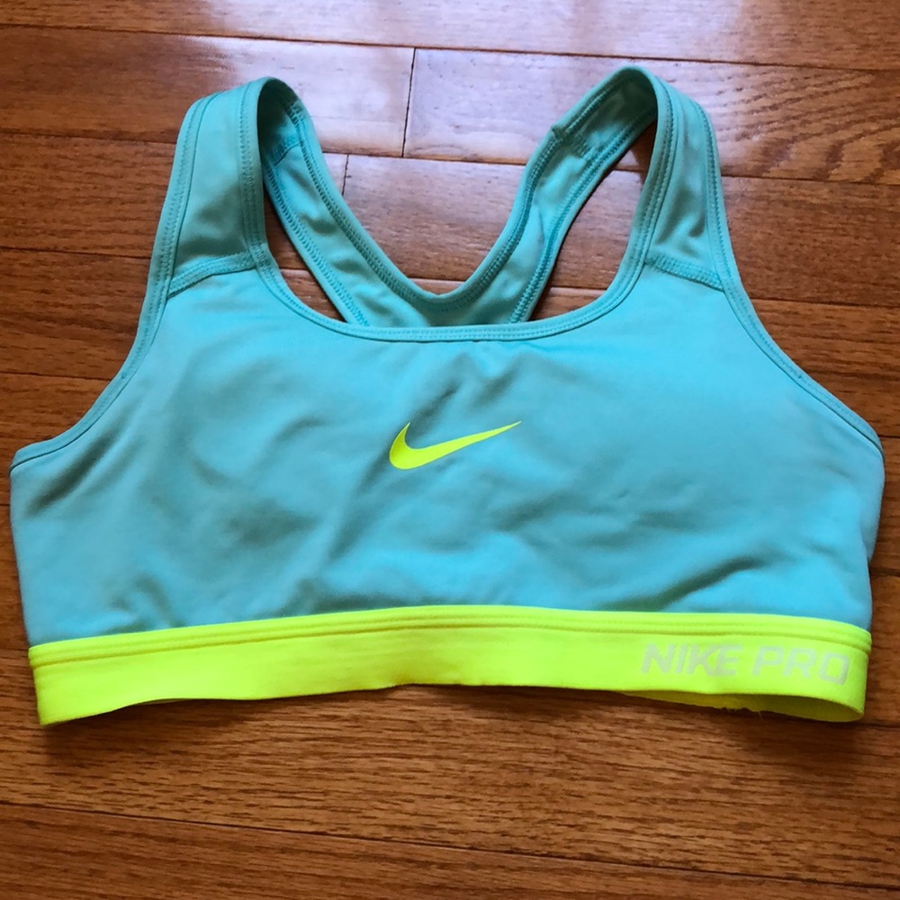 Sports bra